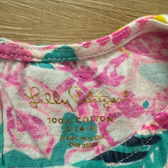 2/30 Lilly Pulitzer Pink and Green Floral Romper - Picture 4 of 4